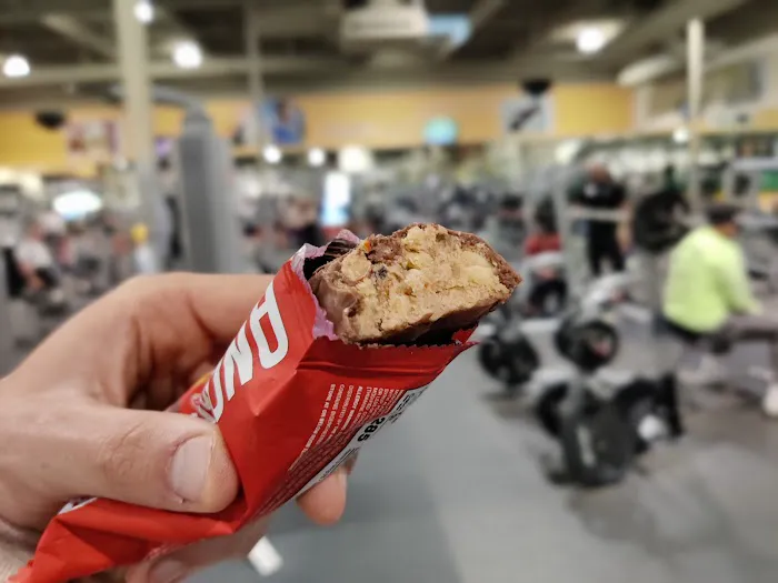 24 Hour Fitness Picture 2