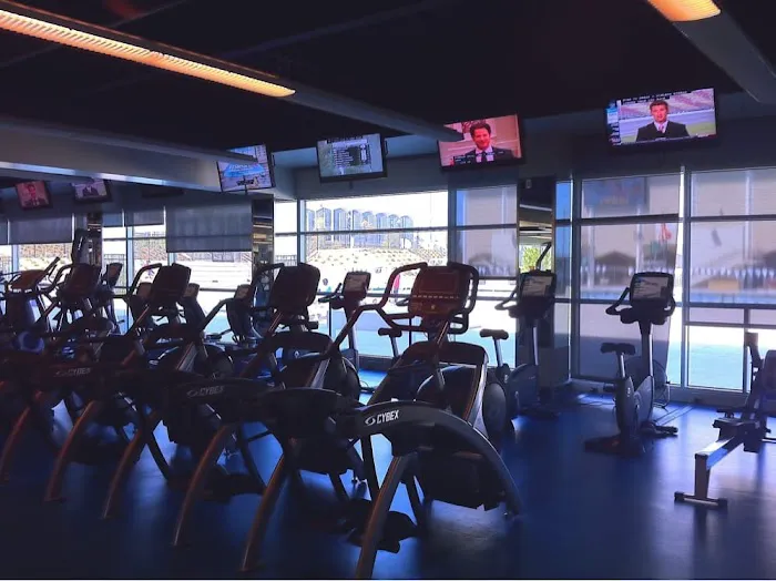 College of San Mateo Athletic Center Picture 6