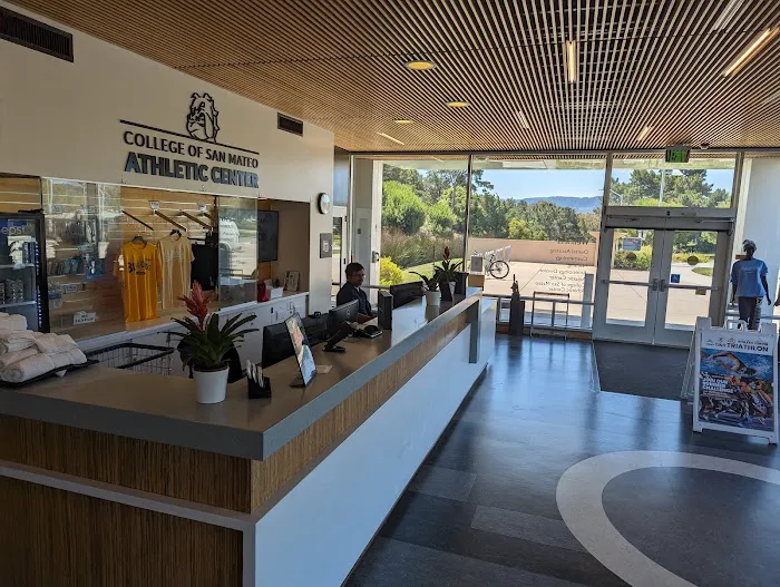 College of San Mateo Athletic Center Picture 4