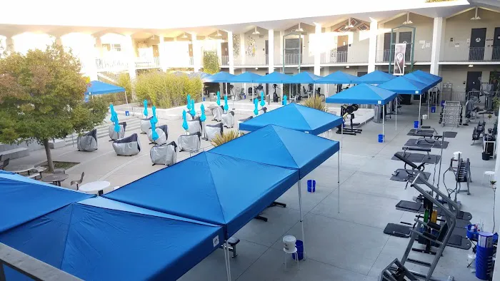 College of San Mateo Athletic Center Picture 7