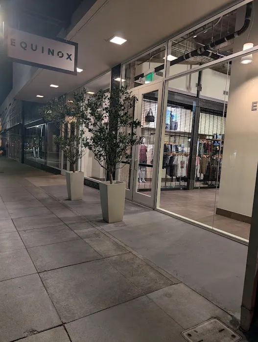 Equinox San Mateo Picture 9