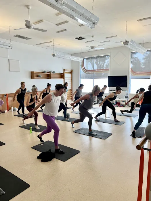 Studio 1024 Picture 4