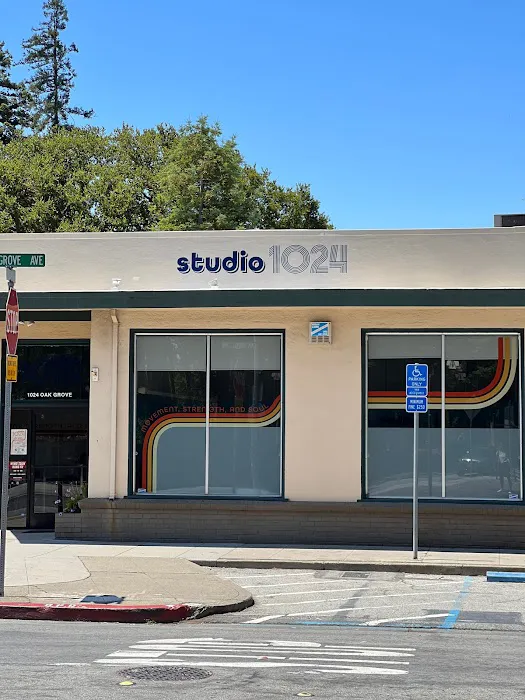 Studio 1024 Picture 7