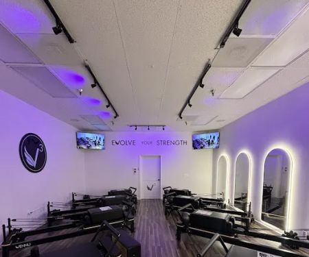 VENNU3 Pilates Reformer Studio