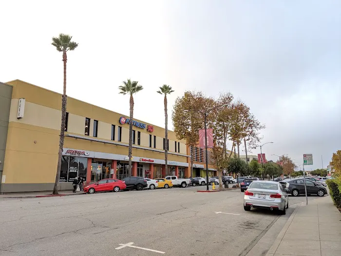 24 Hour Fitness Picture 1