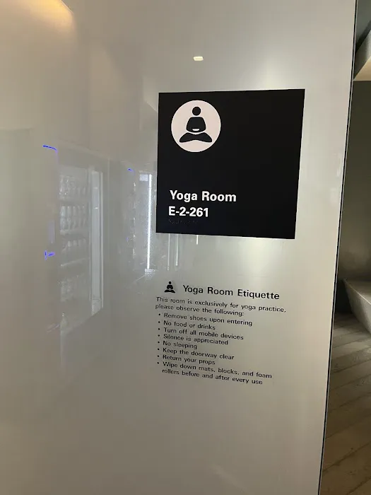 Yoga Room Picture 7