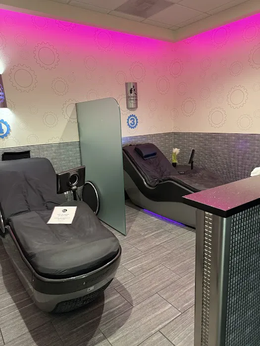 Planet Fitness Picture 6