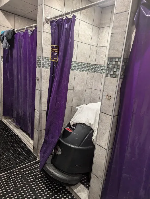 Planet Fitness Picture 8