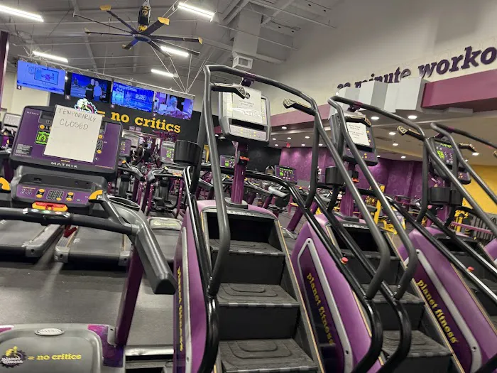 Planet Fitness Picture 4