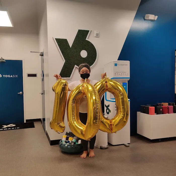 YogaSix Oyster Point Picture 4