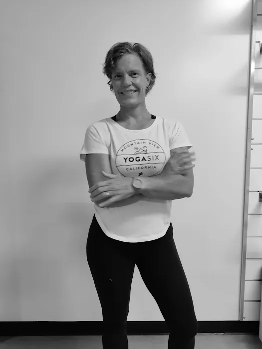 YogaSix Oyster Point Picture 5