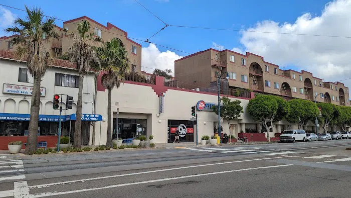 24 Hour Fitness Picture 1