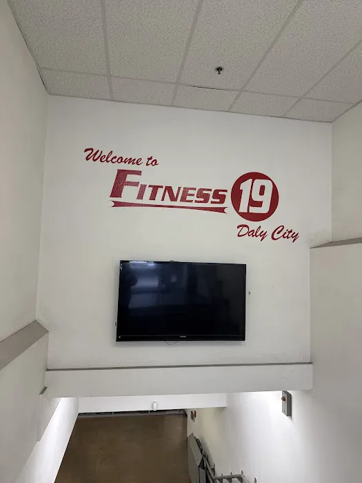 Fitness 19 Picture 3