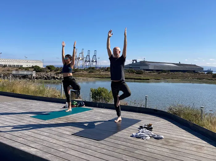 Armando Luna Yoga Picture 2