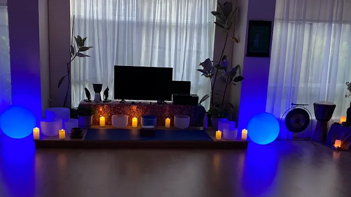 Armando Luna Yoga Picture 1