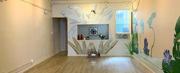 Lotusland Yoga SF Picture 8