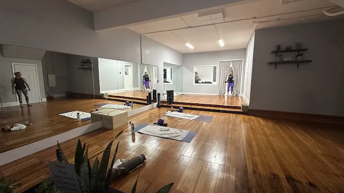 Beach Glass Hot Yoga & Pilates LLC Picture 1