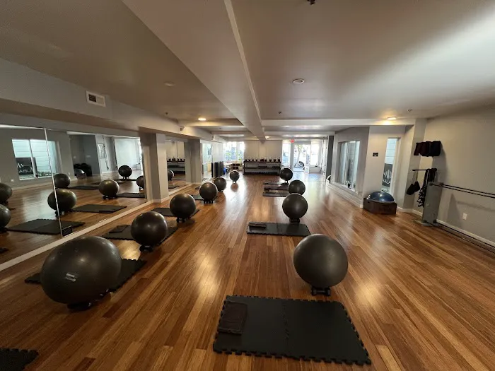 YuBalance - Noe Valley Picture 7