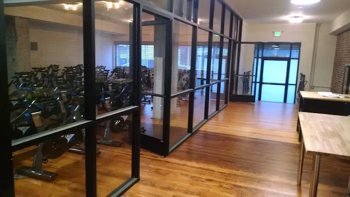 17 Reasons Athletic Club Picture 4