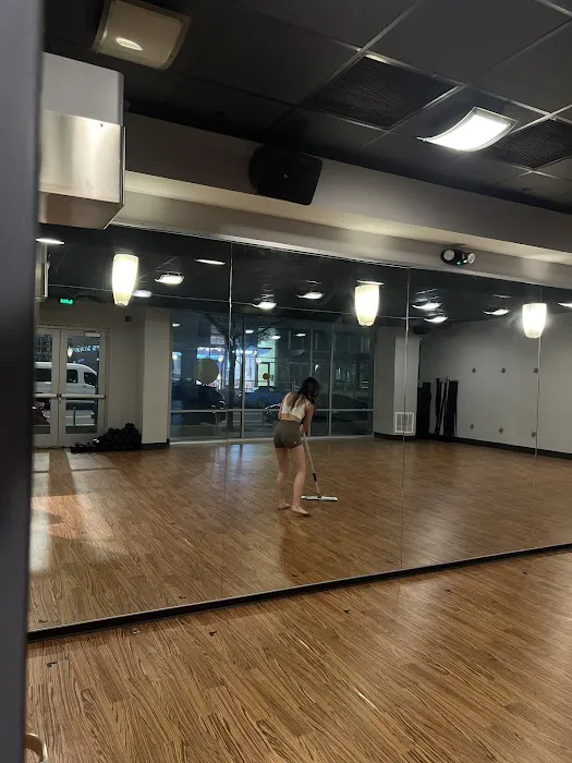 CorePower Yoga - Mission Bay Picture 1