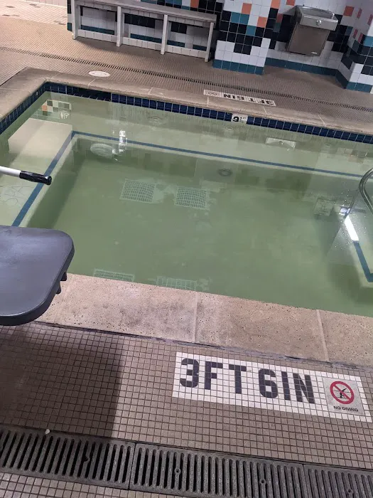 24 Hour Fitness Picture 4