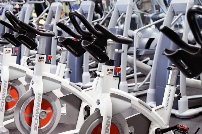 24 Hour Fitness Picture 7