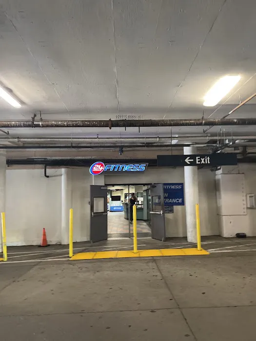 24 Hour Fitness Picture 2