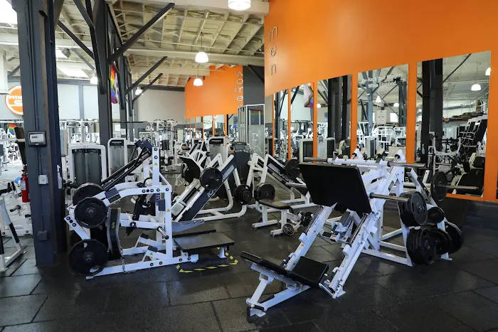 FITNESS SF - SoMa Picture 5