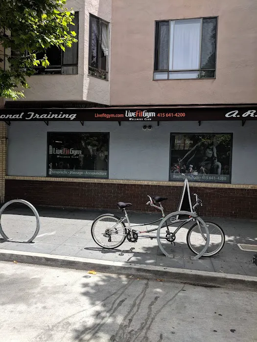 Live Fit Gym - Mission Picture 4