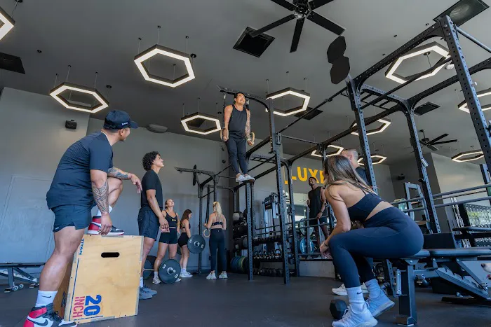 LuxFit Mission Rock Picture 1