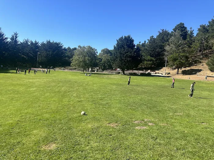 Fitness Court at Frontierland Park Picture 3