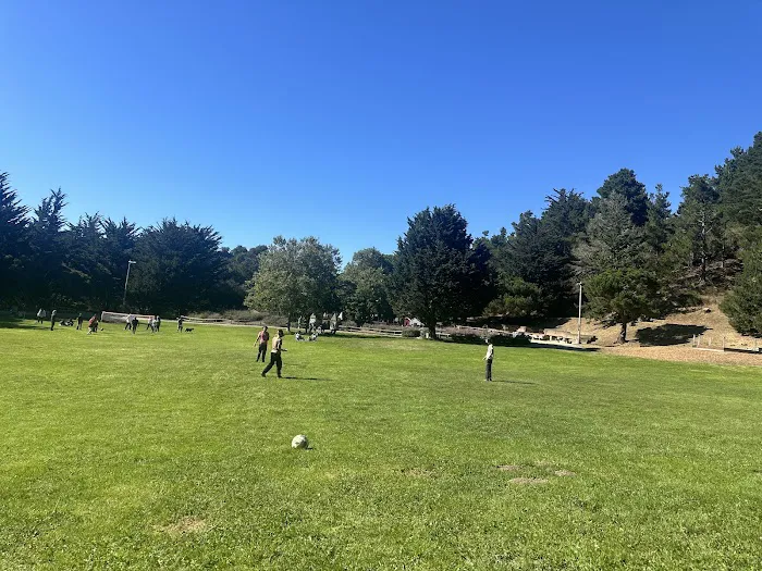 Fitness Court at Frontierland Park Picture 2