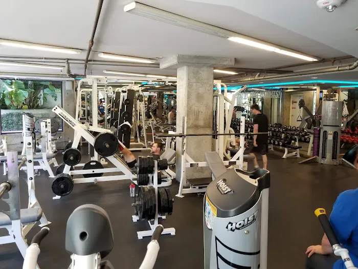 Crunch Fitness Picture 3