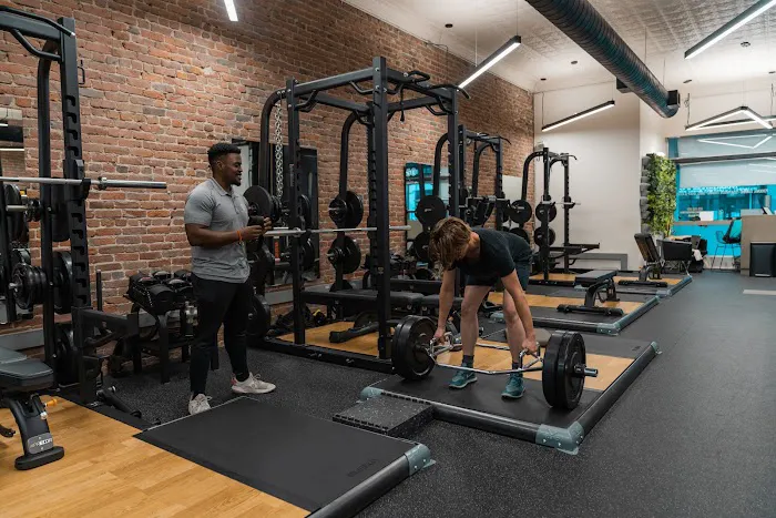 Perform for Golf - FiDi Picture 6