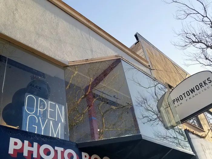 Alex Fitness Picture 3