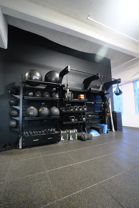 Live Fit Gym • Castro Picture 6