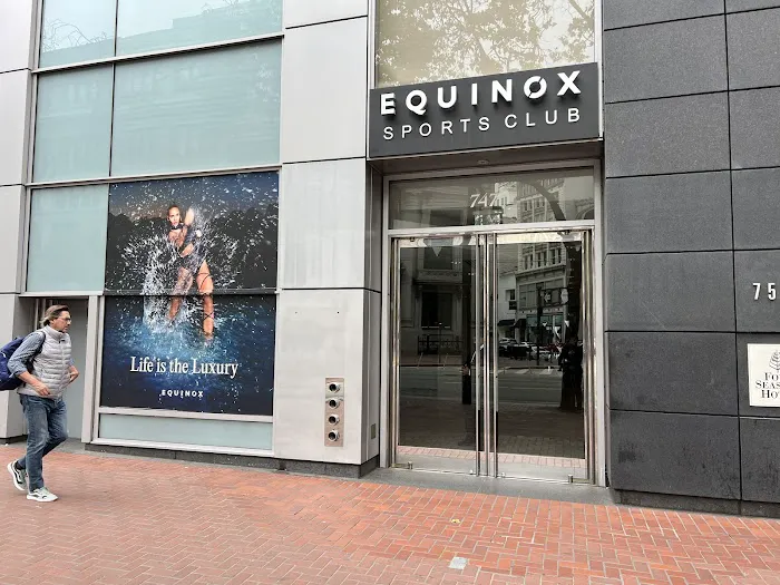 Equinox Sports Club San Francisco Picture 6