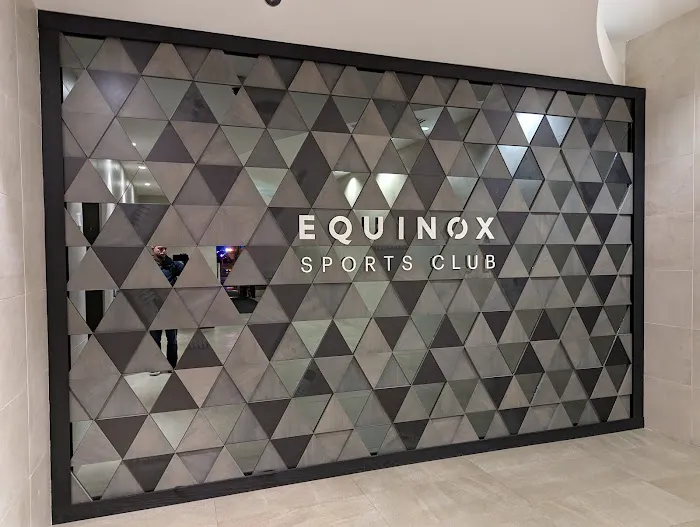 Equinox Sports Club San Francisco Picture 9