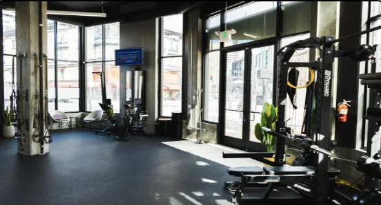 Perform for Golf- Hayes Valley Picture 4