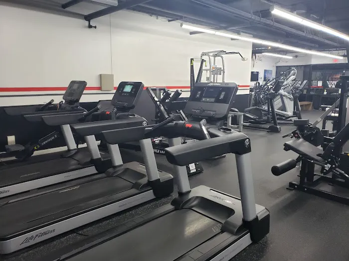 MuscleBeachSF Gym San Francisco fka FitClubSF Picture 2