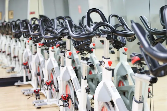 24 Hour Fitness Picture 9