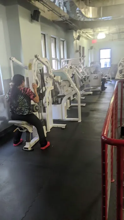 24 Hour Fitness Picture 8