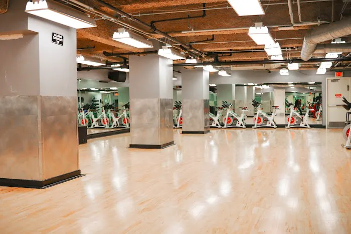 24 Hour Fitness Picture 3