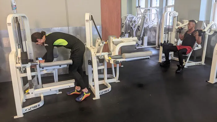 24 Hour Fitness Picture 7