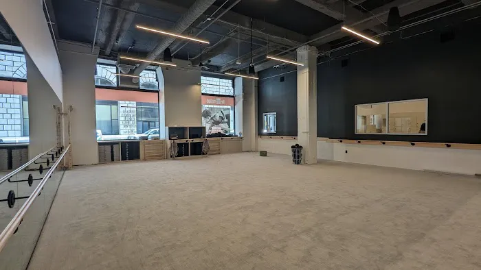 The Bar Method San Francisco - FIDI Picture 1