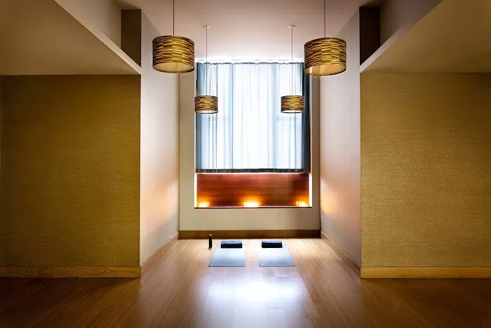 Equinox Pine Street Picture 2