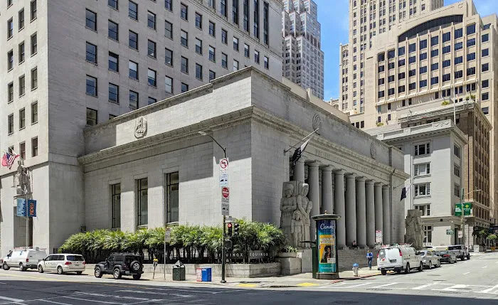 Equinox Pine Street Picture 7