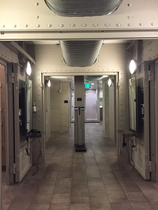 Equinox Pine Street Picture 6