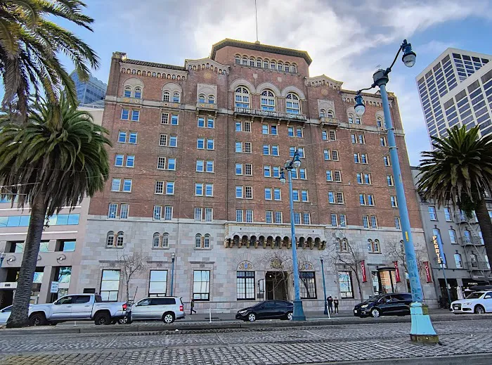 Embarcadero YMCA Picture 10