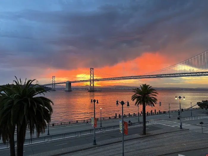 Embarcadero YMCA Picture 7